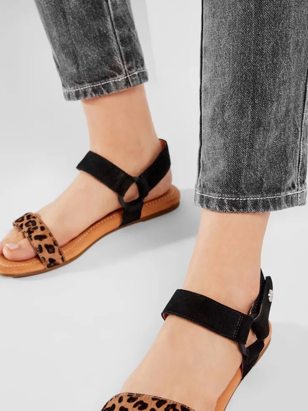 UGG Women's Rynell Leopard Sandals
